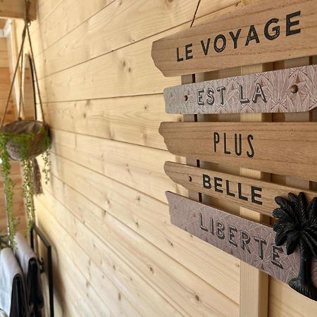 Escale Cosy A Pontoise Jacuzzi Et Terrasse Apartment Exterior photo